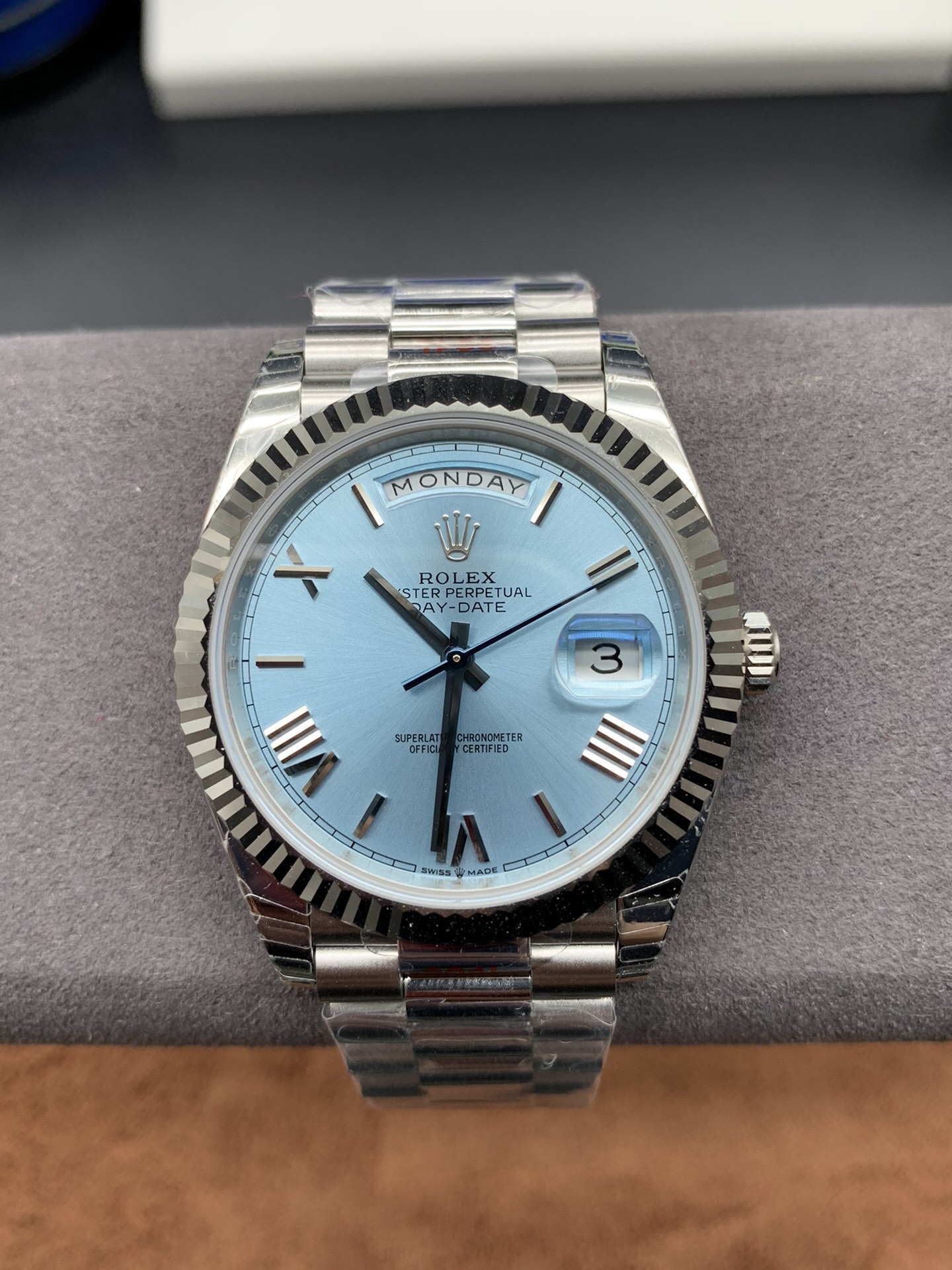ROLEX 롤렉스 EW 데이 데이트 아이스 블루 - 최고급 품질