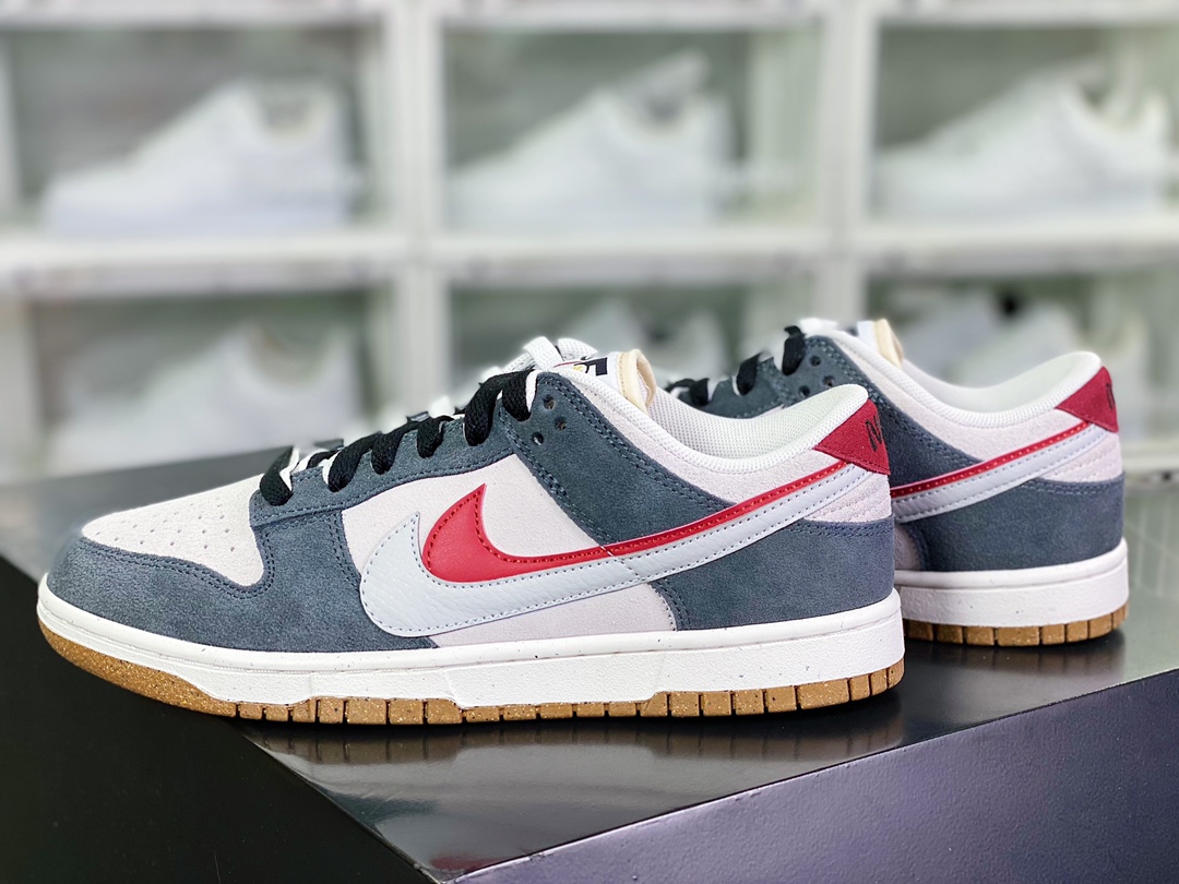 220 SB Dunk Low SE”85 Grey/Red/Black”扣篮系列低帮板鞋“麂皮黑灰红双钩”DO9457-104