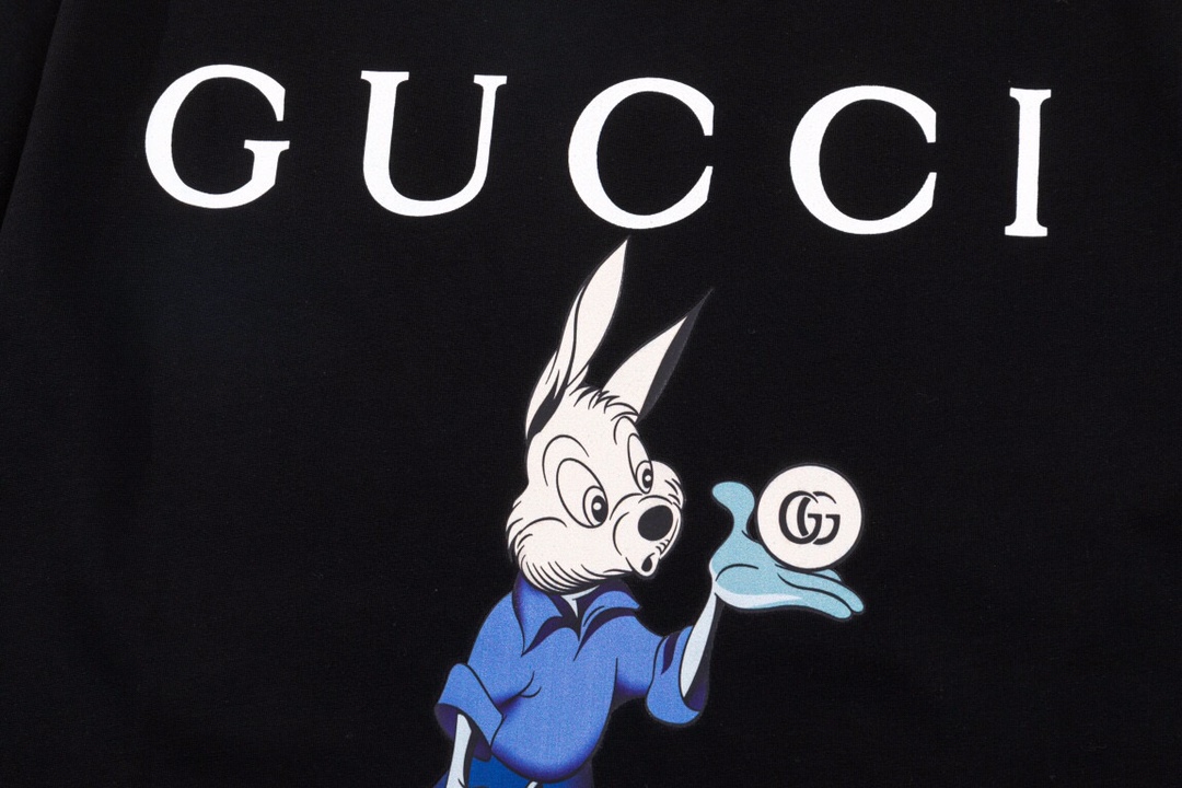 GUCCI 古驰 兔年限定恶搞兔八哥短袖 字母Logo标识