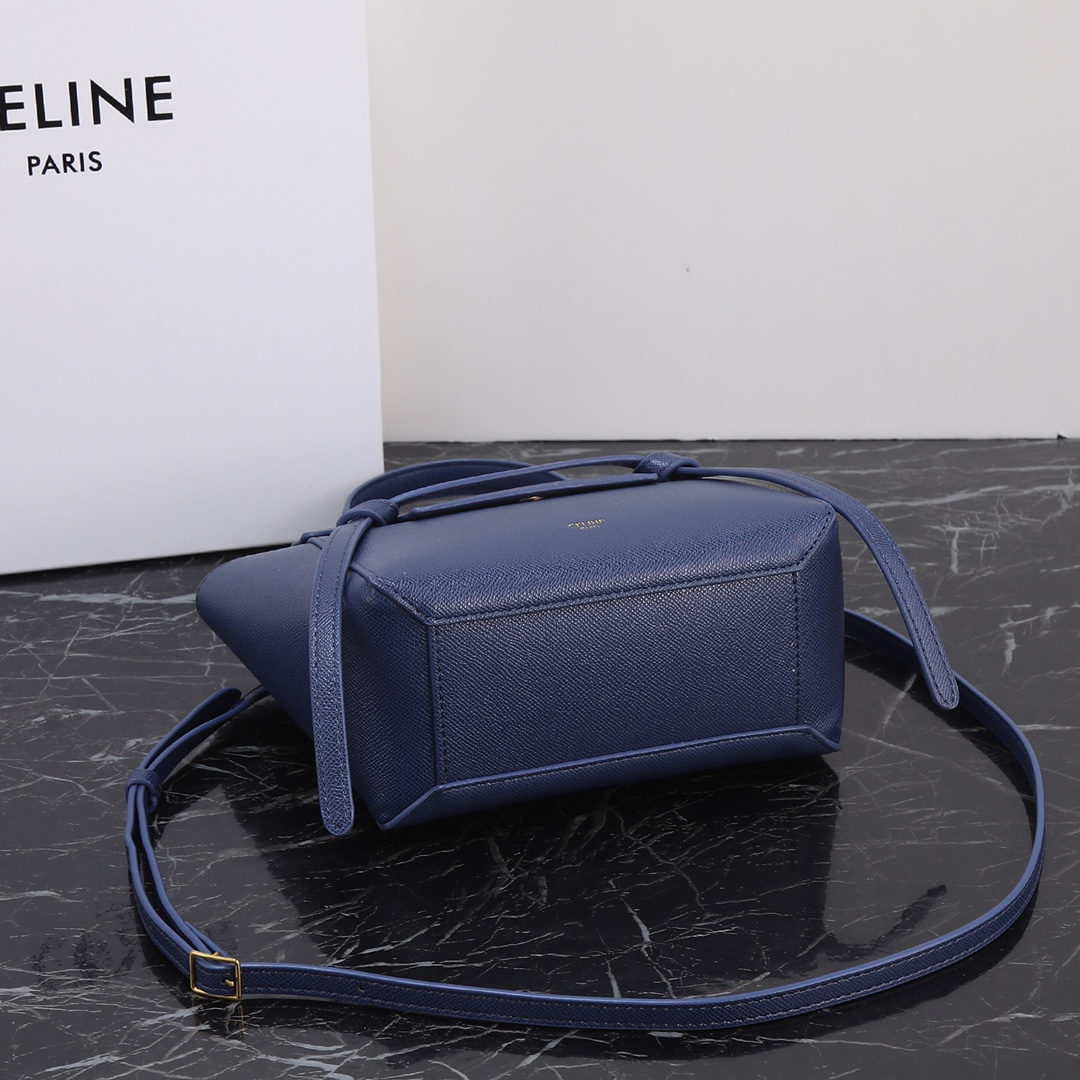 宝蓝色配盒子！Celine鲶鱼包一直是热门包款，也是Celine的经典之作飞吻R简约大气，自重轻，无论是