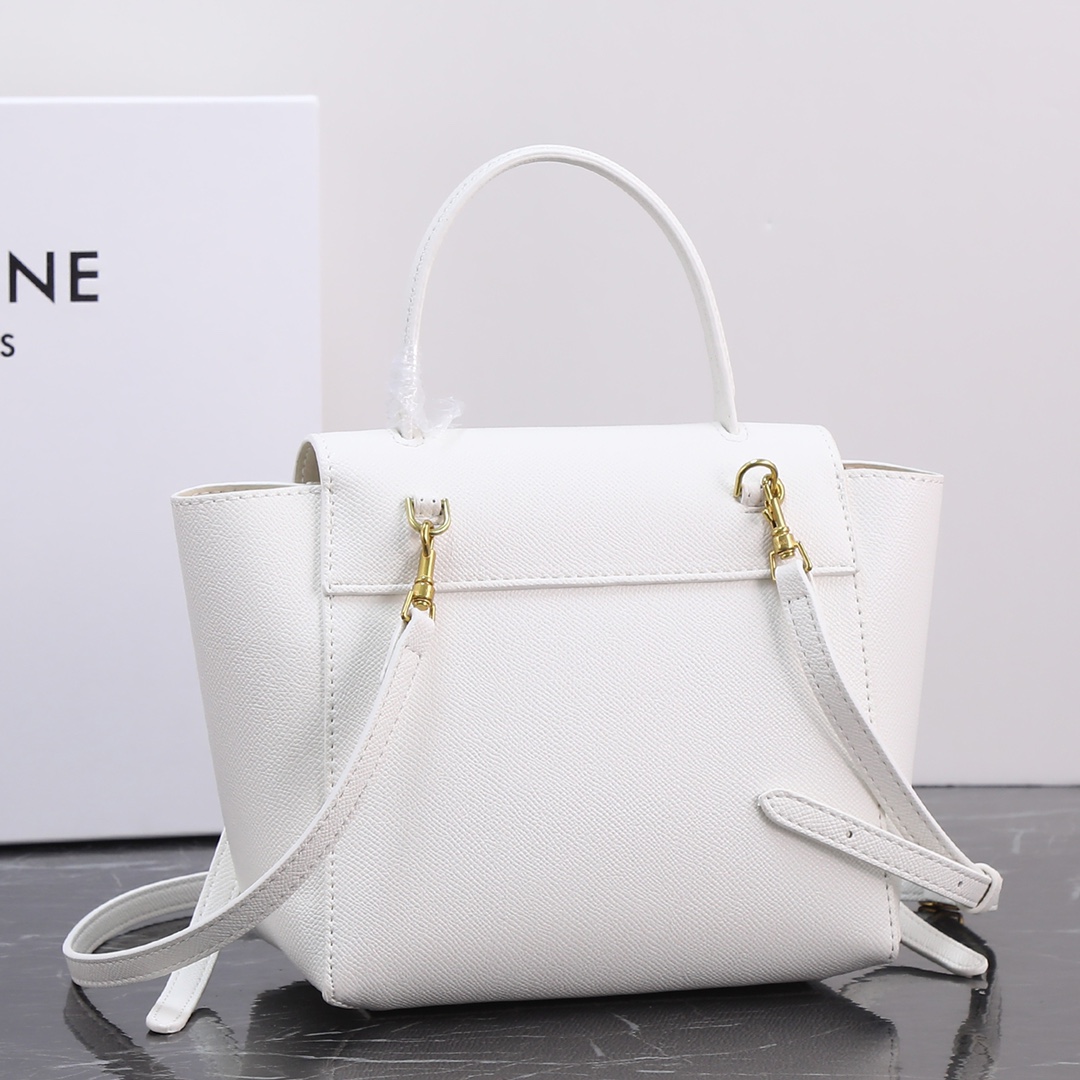 白色配盒子！Celine鲶鱼包一直是热门包款，也是Celine的经典之作飞吻R简约大气，自重轻，无论是斜