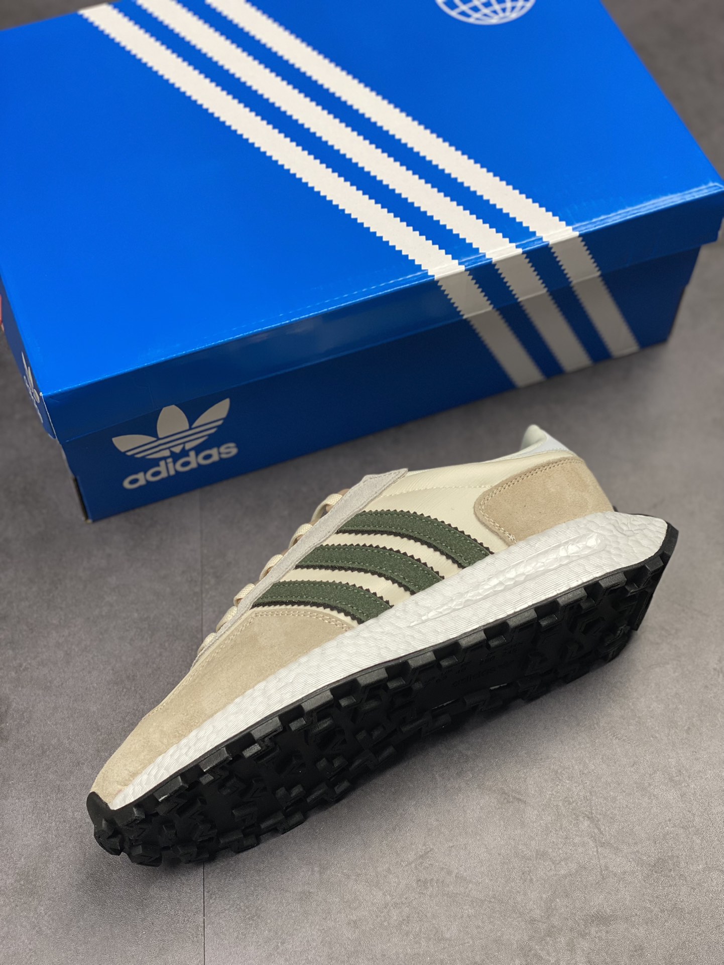 adidas Racing E5 Boost Prototype Speed ??Light Retro Series HQ8530