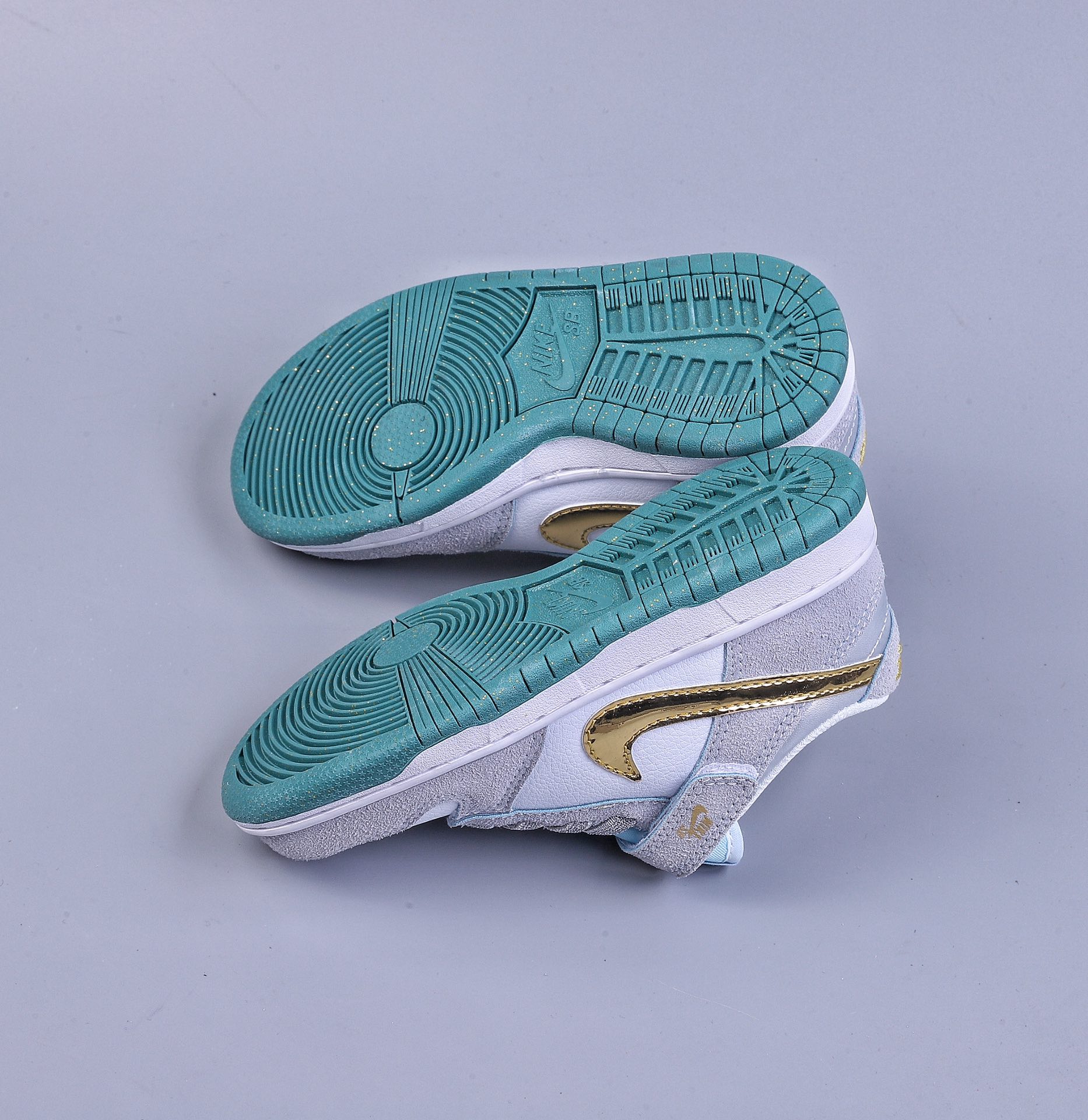 120 Nike SB Dunk Pro 耐克SB低帮时尚童鞋 DJ2519-404