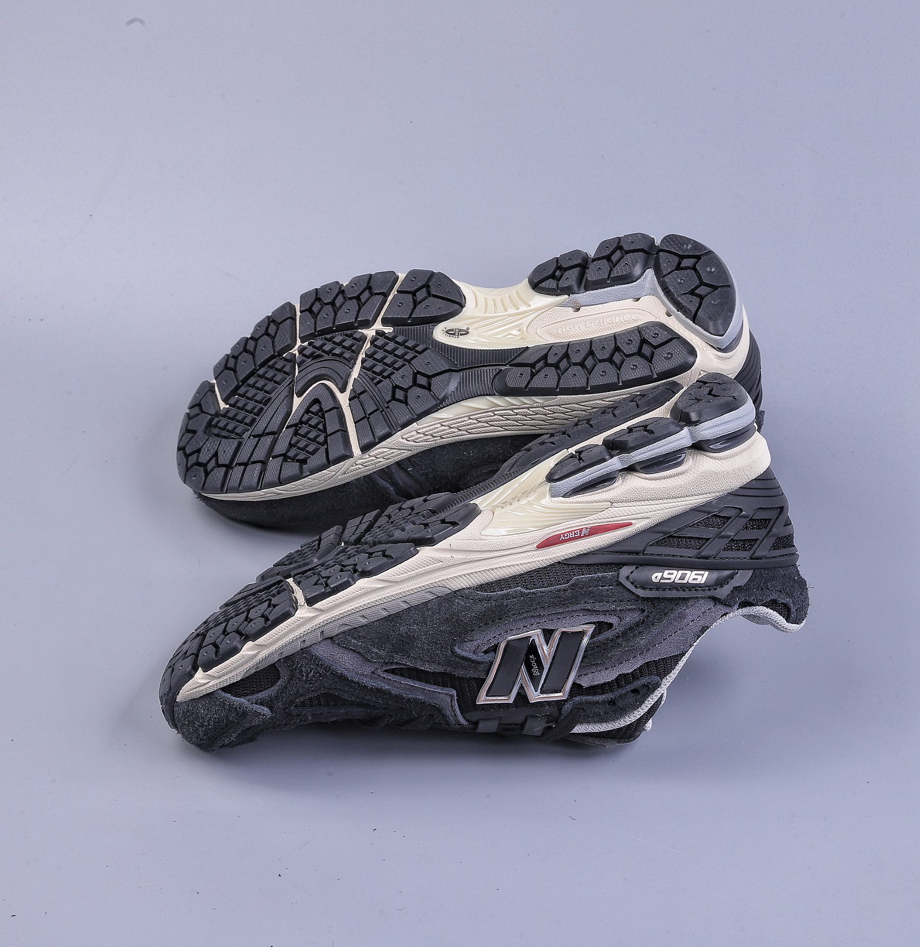 NB 1906R retro casual running shoes black M1906DD