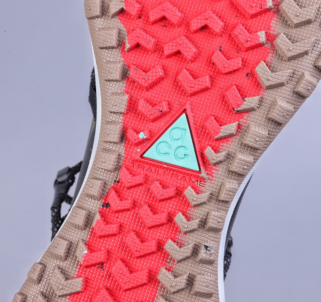 220 Nike ACG Mountain Fly Low GORE-TEX ACG户外登山系列越跑DO9334-300