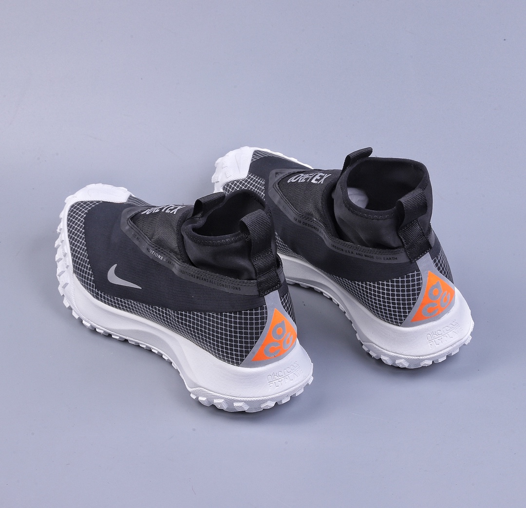 240 Nike ACG Mountain Fly High GORE-TEX ACG户外登山系列越跑高帮休闲运动徒步鞋 CT2904-001