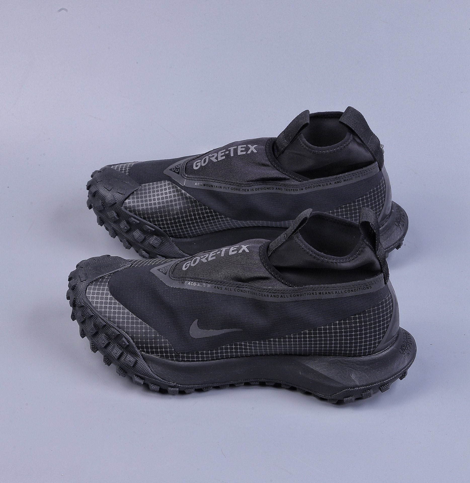 240 Nike ACG Mountain Fly High GORE-TEX ACG户外登山系列越跑高帮休闲运动徒步鞋 CT2904-002