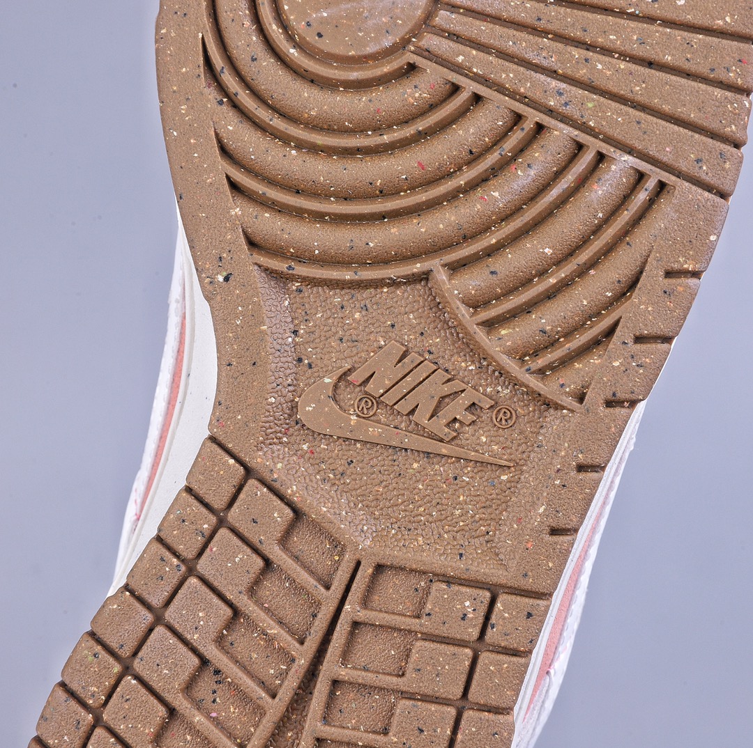 320 S2Nike SB Dunk Low SE 2023兔年限定 双勾Swoosh DO9457-117