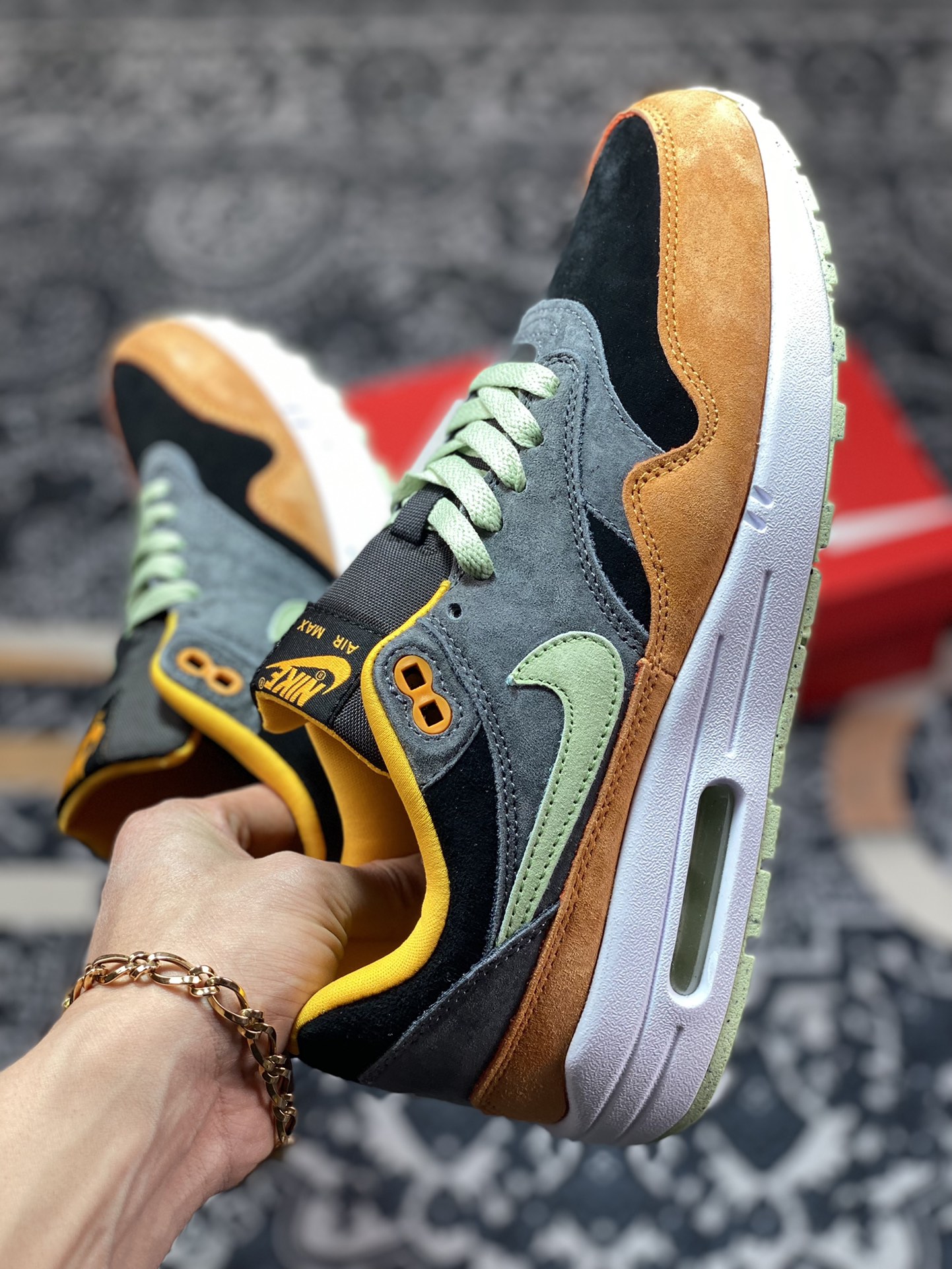 200 Nike Air Max 1 Premium”Ugly Duckling – Ceramic”初代慢跑鞋“黑棕”DZ0482-001
