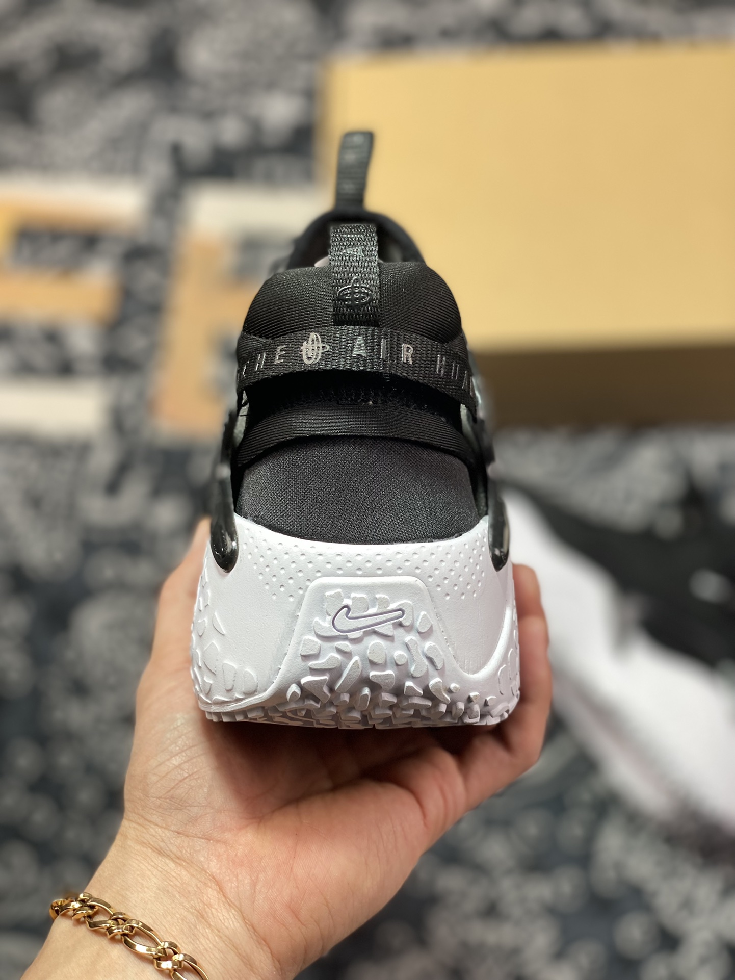 220 Nike Air Huarache Craft”Black/White”华莱士慢跑鞋“布面黑白”DQ8031-100