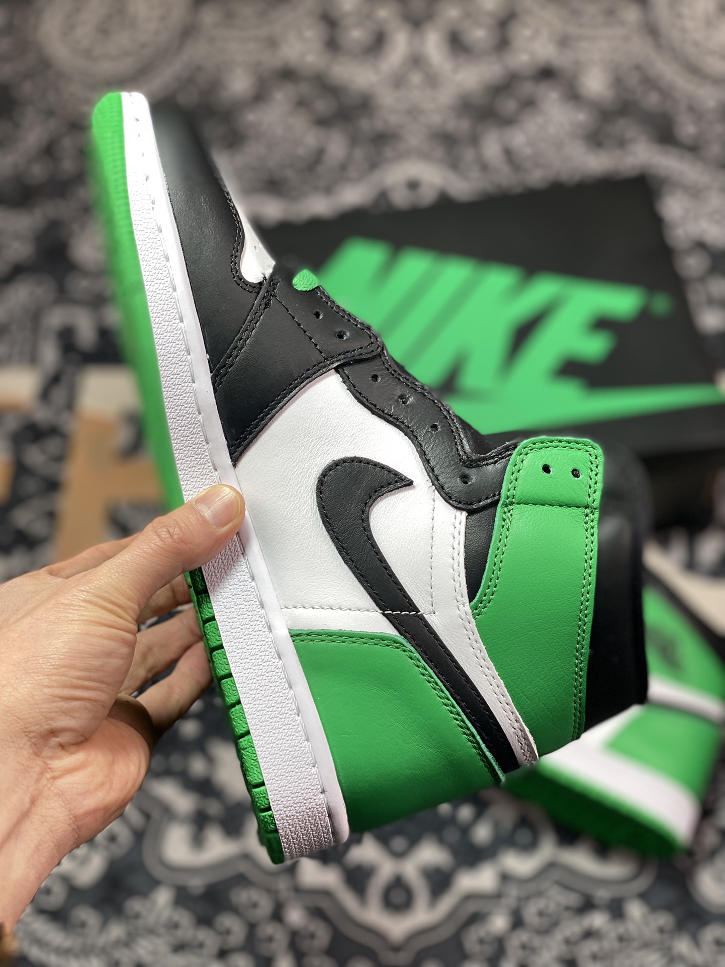 350 原装级别 东莞大厂出品 Air Jordan 1 High ”Lucky Green” 黑绿脚趾 DZ5485-031