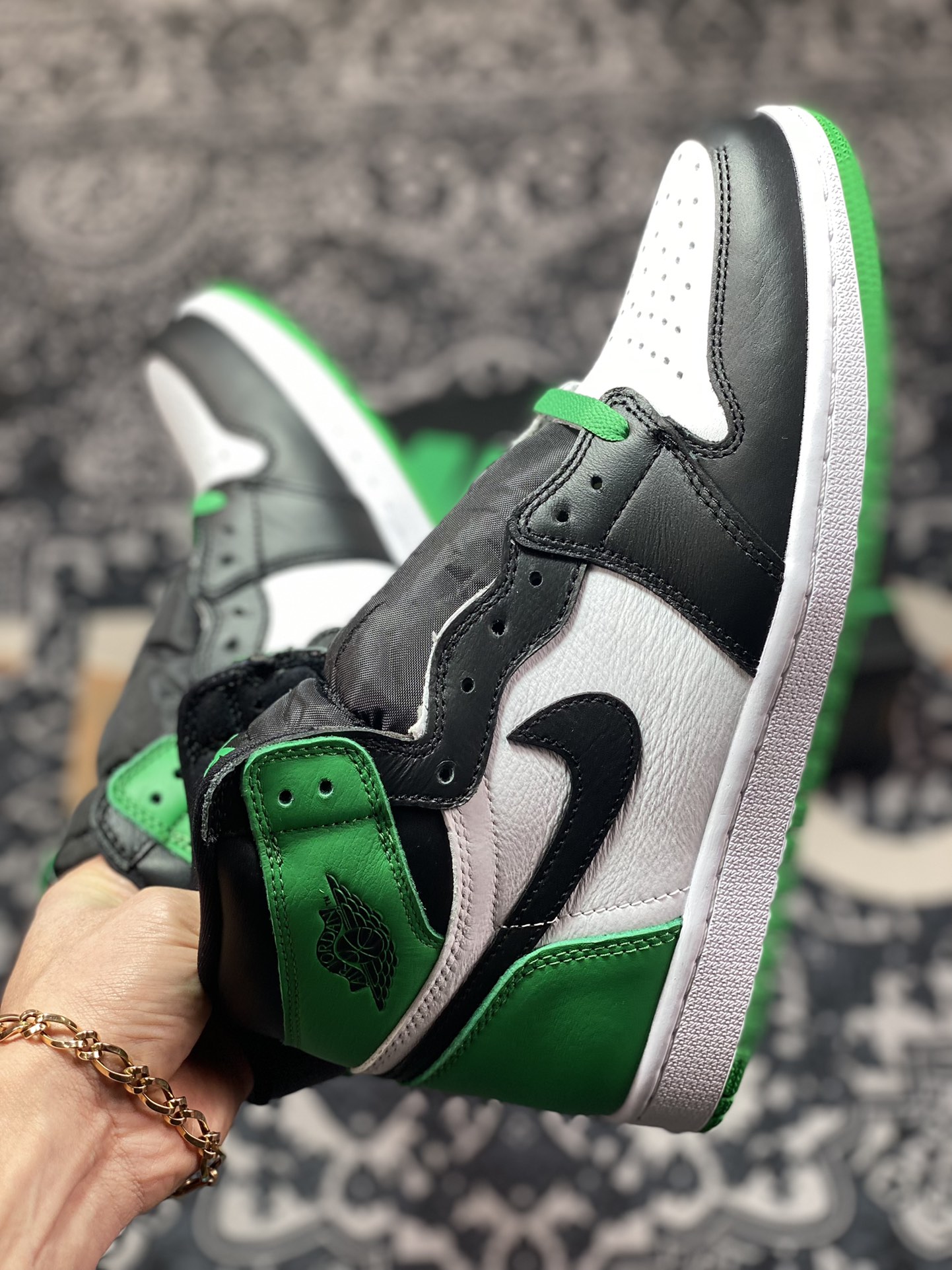 350 原装级别 东莞大厂出品 Air Jordan 1 High ”Lucky Green” 黑绿脚趾 DZ5485-031