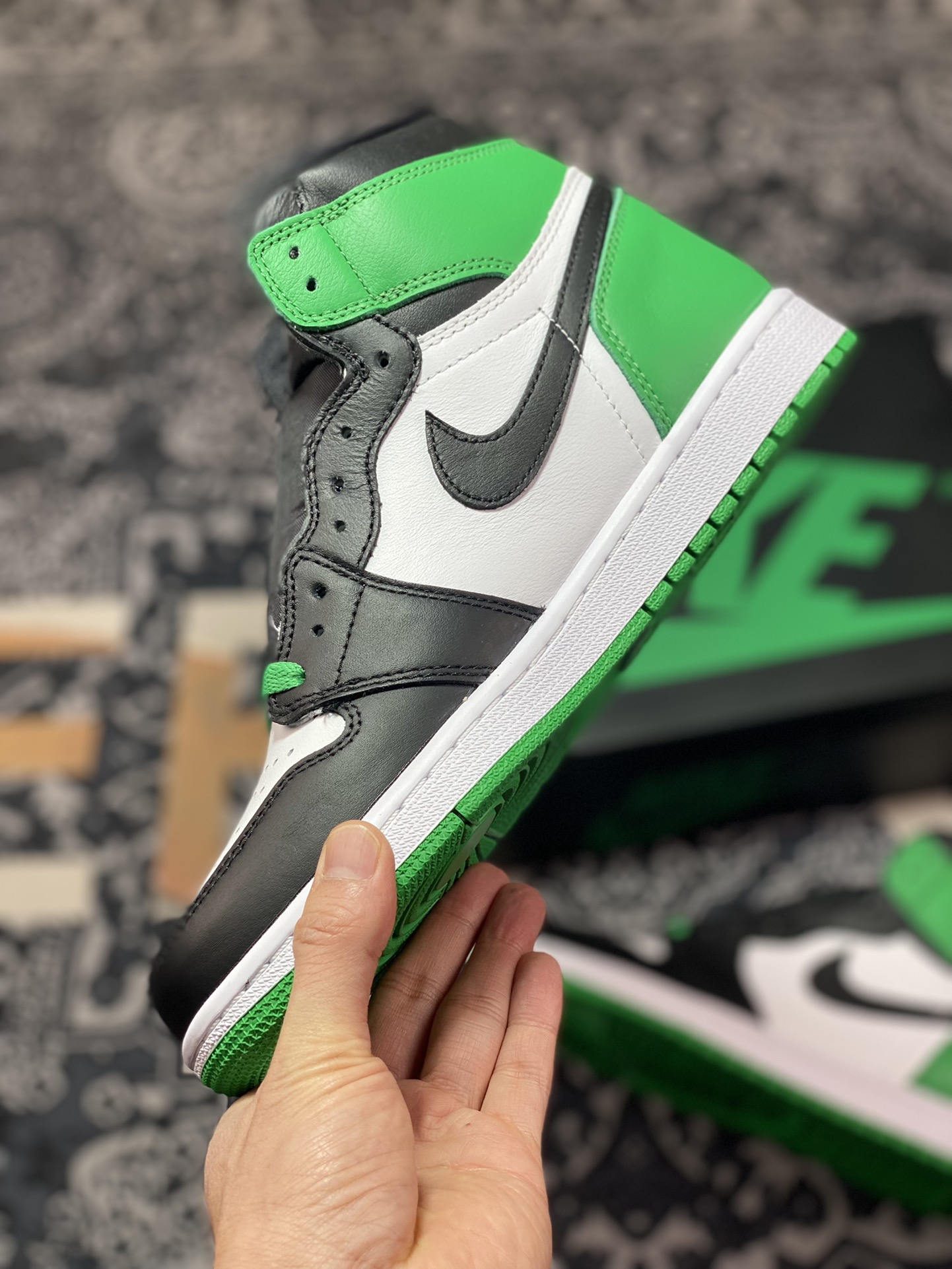 350 原装级别 东莞大厂出品 Air Jordan 1 High ”Lucky Green” 黑绿脚趾 DZ5485-031