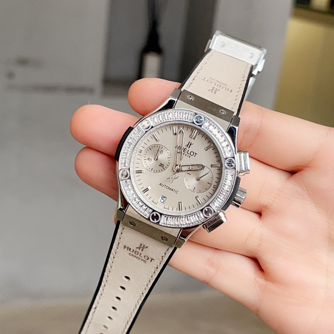 Hublot’s Subversive 38mm Timepiece: A Gift of Love and Luxury - 图片 8