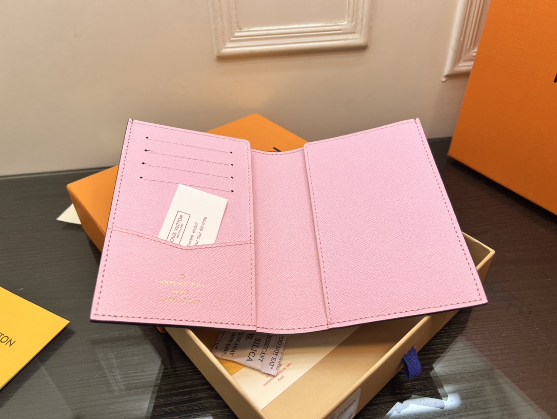 Passport Holder size comparison