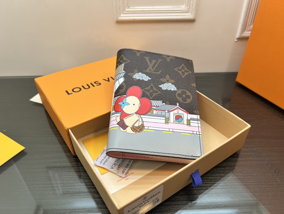 Leather Passport Holder Stitching