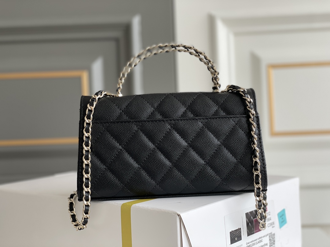 🌼白金版▪️正品级 包装如图包邮截止至休假发售🌱皮穿链手柄𝐤𝐞𝐥𝐥𝐲手机包𝑪𝒉𝒂𝒏𝒆𝒍 𝟐𝟑𝐏｜黑色♥𝐳