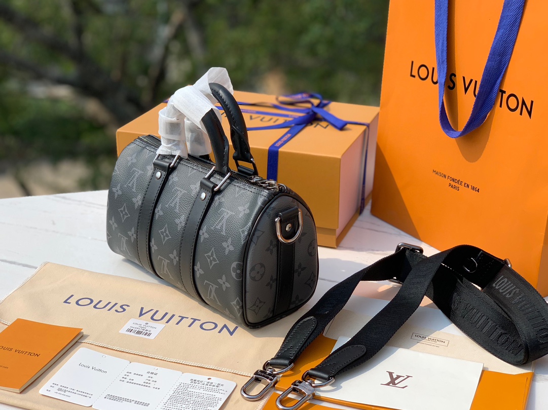 🌼 m46271 尺寸25×15×11cm大家期待已久LV KEE🌼PALL 25黑灰老花终于出大货了，