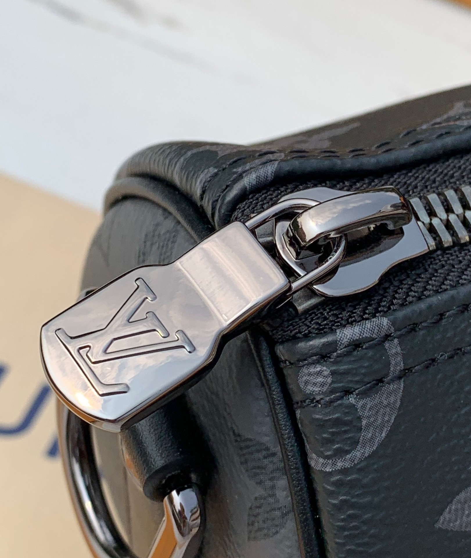 🌼 m46271 尺寸25×15×11cm大家期待已久LV KEE🌼PALL 25黑灰老花终于出大货了，