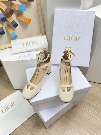 Dior Shoes Sandals Single Layer Openwork Genuine Leather Patent Sheepskin Spring/Summer Collection Vintage