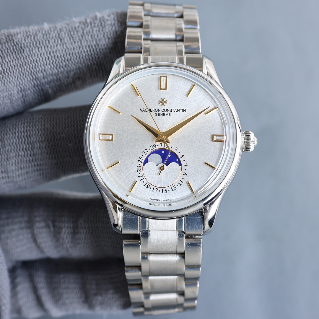 NO:726289,White gold [Rose][Rose] Vacheron Constantin series watch, the highest version  Currently the most cost-effective for civilians on the market, high stability, 3D pot lid, case diameter 40mm, six o'clock sub-dial with solar and lunar calendar (moon phase) dual-phase display, movement model is ETA2824-6 movement (6-digit moon phase rotates once a day, functions and genuine  Consistent) The functions are 100% synchronized with the original movement. The running time is stable and the quality is strong. [Breakthrough in details] The dial of the watch is found to have a slight curvature. In order to achieve this effect, it took time and effort to adjust the mold many times to ensure that the charm and feel are comparable to the original. Please look for exclusive quality!  !  !  ,19860909白 金 [玫瑰][玫瑰] 江斯丹顿系列手表,最高版本 市面目前平民性价比最强,稳定率高、3D立体锅盖_表壳直径40mm、六点钟的子盘拥有阳历阴历（月相）双期显示,机芯型号为ETA2824-6机芯（6字位月相一日转一圈,功能和正品一致）功能百分百同步原装机芯.走时稳定,素质坚挺.【细节突破】腕表盘面发现有微微的弧度,为了达到这一效果,耗时费力多次调整模具,确保神韵和感觉能与原装相媲美.请认准独家品质！！！,,Watch