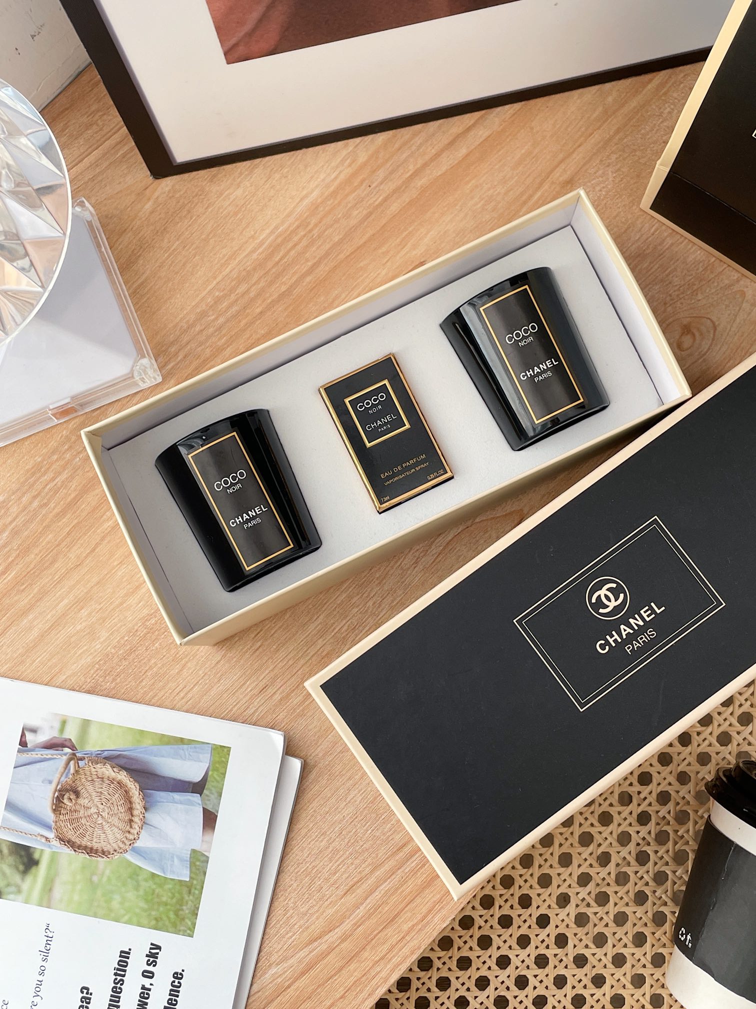 Chanel Maison Lifestyle Luxury Home Decor Blanket Tableware Bedding 7