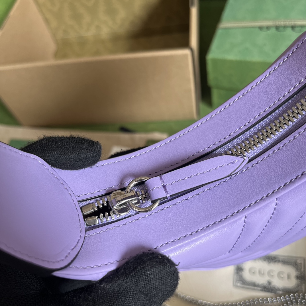 Gucci GG Marmont系列绗缝迷你手袋