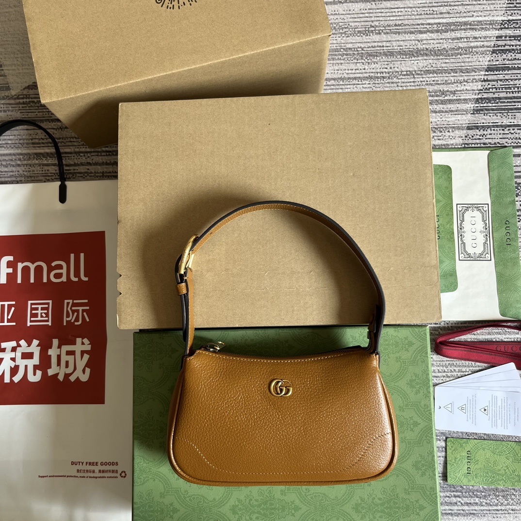 GUCCI Crescent-Shaped Small Shoulder Bag Leather Double G Metal Chain