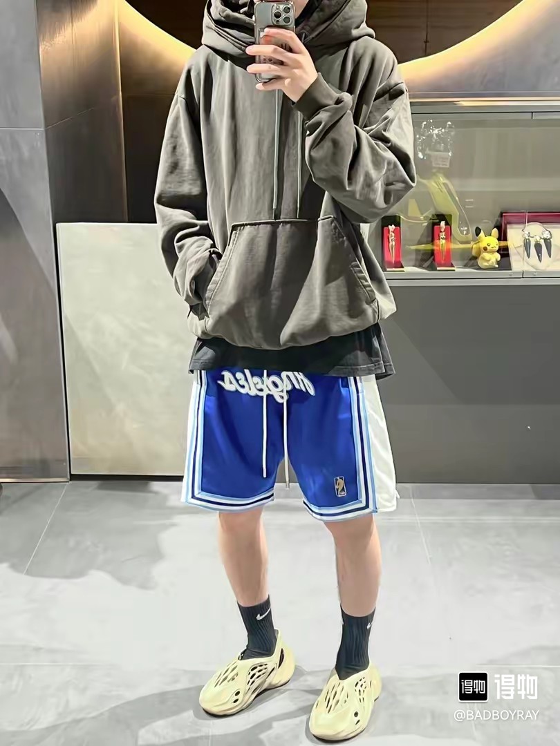 James Lakers: Latest Retrospective Basketball Shorts Sold Out in 21 Years - 图片 5