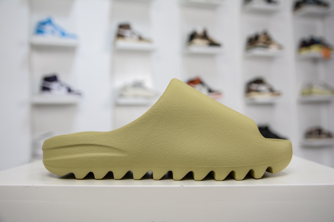 Pure original welfare Adidas Originals Yeezy Slide collection