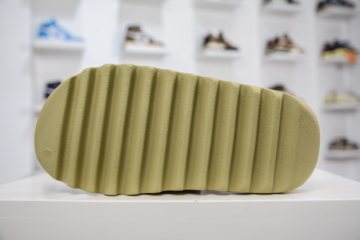 Pure original welfare Adidas Originals Yeezy Slide collection