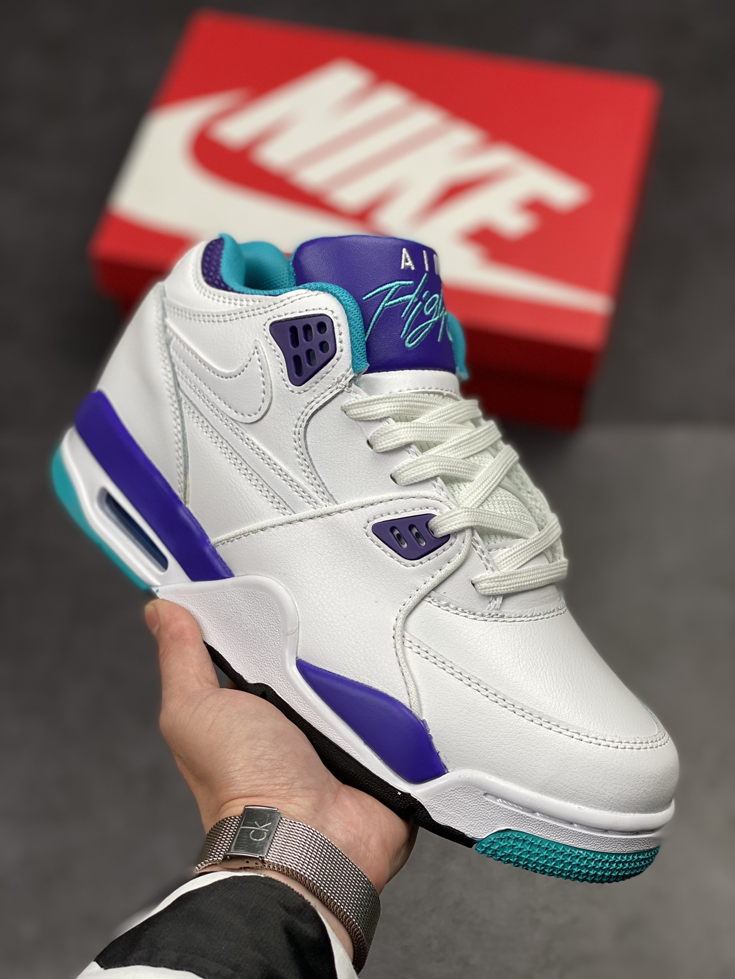 230 Nike Air Flight 89 皮革高帮复古篮球鞋 306252-113