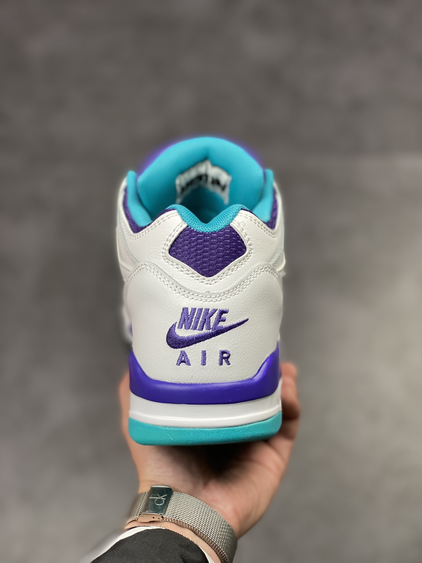 230 Nike Air Flight 89 皮革高帮复古篮球鞋 306252-113