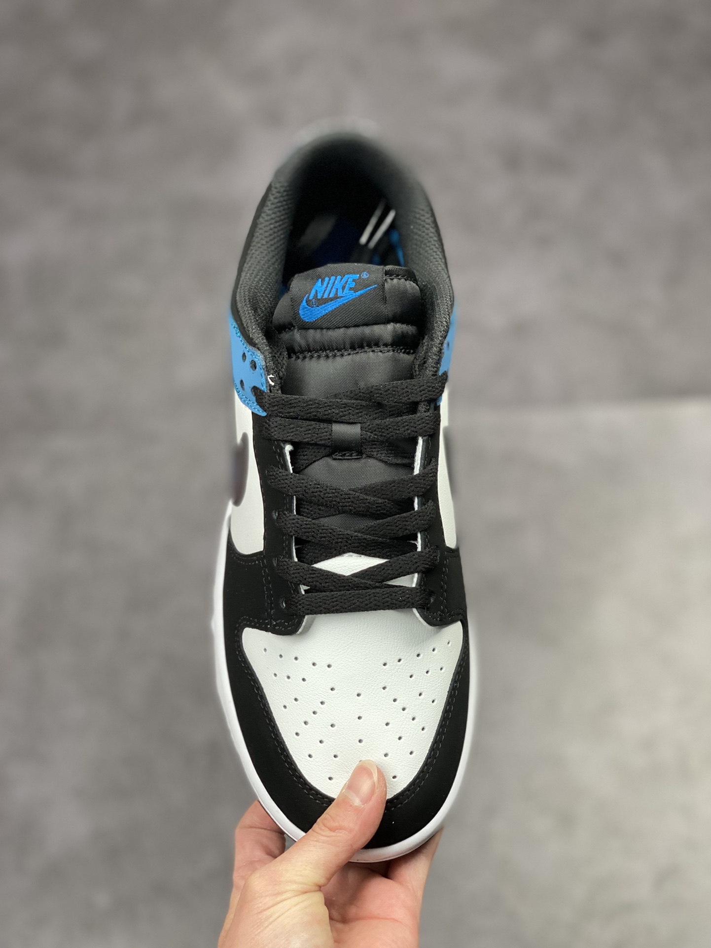 300 Nike SB Dunk Low “Industrial Blue”黑白蓝 FD6923-100