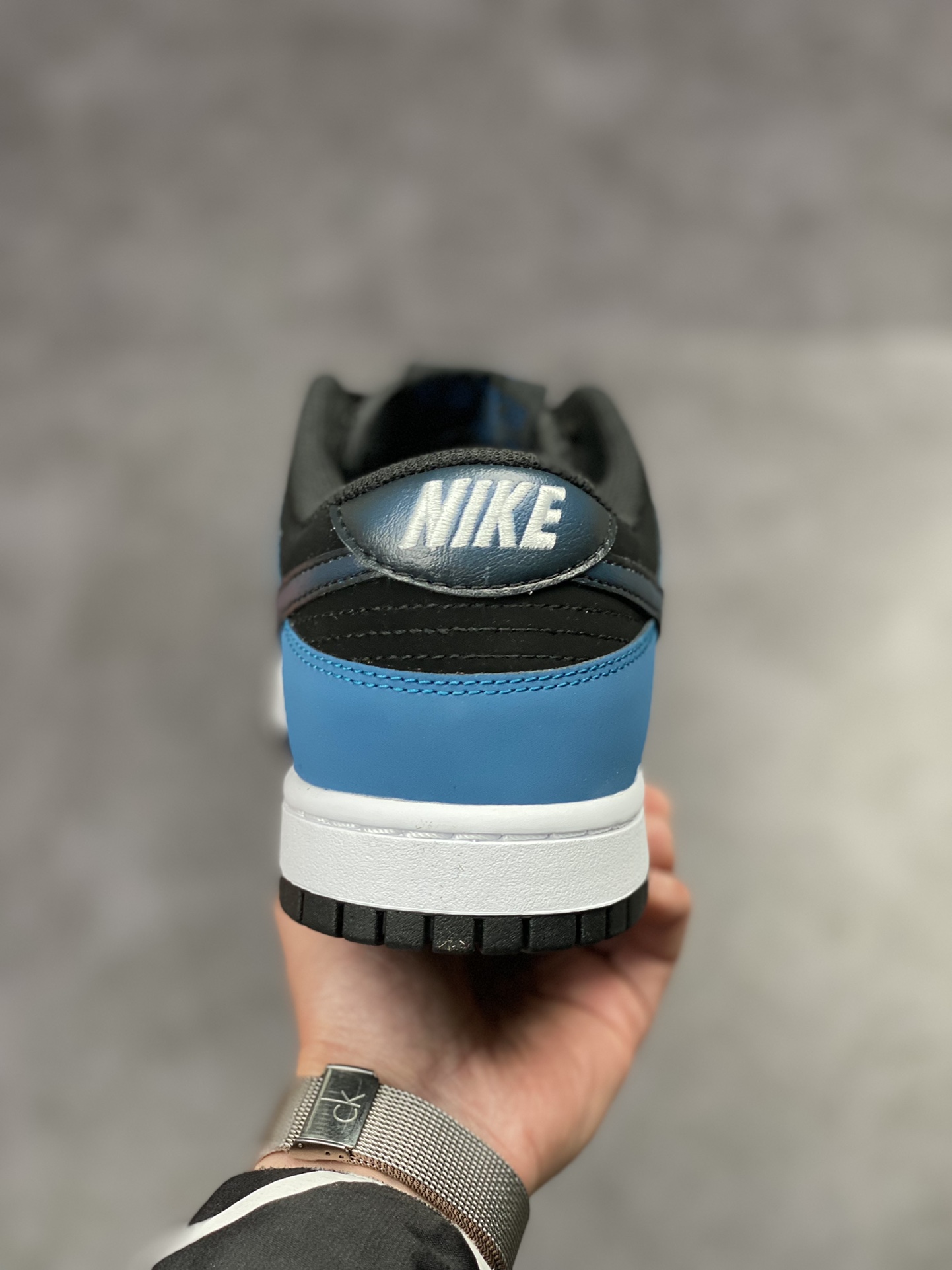 300 Nike SB Dunk Low “Industrial Blue”黑白蓝 FD6923-100