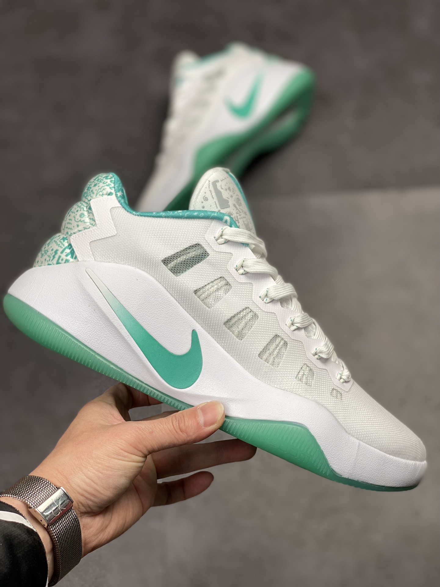 320 Nike Hyperdunk HD2016 Low 实战篮球鞋 869484-999