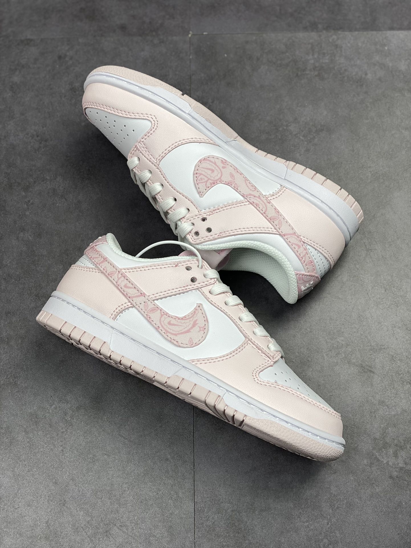 200 Nike Dunk Low Pink Paisley 珍珠粉 FD1449-100