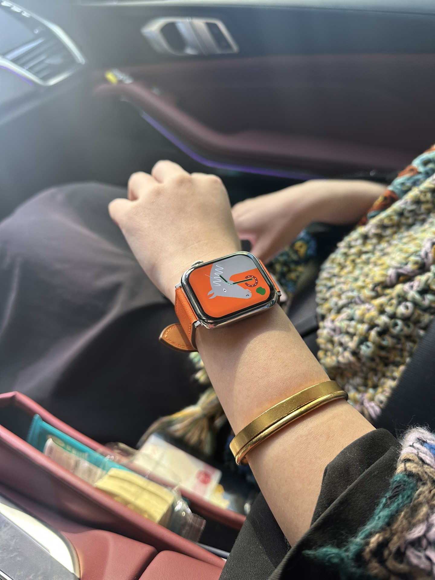 上手实拍 爱马仕联名苹果Watch8 手表 外观完美复刻 佩戴看不出假