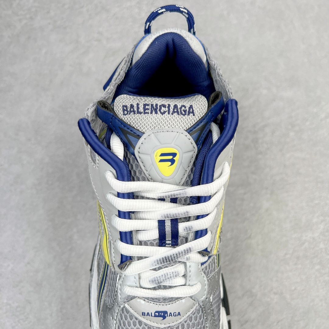 图片[5]-💰460 ＃VG零售版 BALENCIAGA Runner Sneaker 巴黎世家七代慢跑系列低帮复古野跑潮流运动鞋老爹鞋 尼龙和网布材质 磨损效果 鞋头边缘印有尺码 背面浮印尺码 外侧印有跑者徽标 鞋舌刺绣 Balenciaga 品牌标识 鞋跟背面 Balenciaga品牌标识 材质采用65%聚氨酯、35%聚酯纤维 全新 Runner 鞋型轮廓借鉴于 2000 年初的复古线条 搭载大网眼面料制成鞋面基础，由粉色、白色尼龍与橡胶质地覆盖鞋面诠释线条感 当中透过几道手缝线与折损痕更是精准的掌握历经时间淬炼的破旧痕迹 延续其手法至鞋领、鞋跟、鞋带、中底等部分均饰有破损及脏污之貌 尤其是鞋领处与鞋带孔眼条更是采用不规则做旧技术将内容物泡棉随机露出 尺码：35 36 37 38 39 40 41 42 43 44 45 46 编码：by5936030-运动鞋