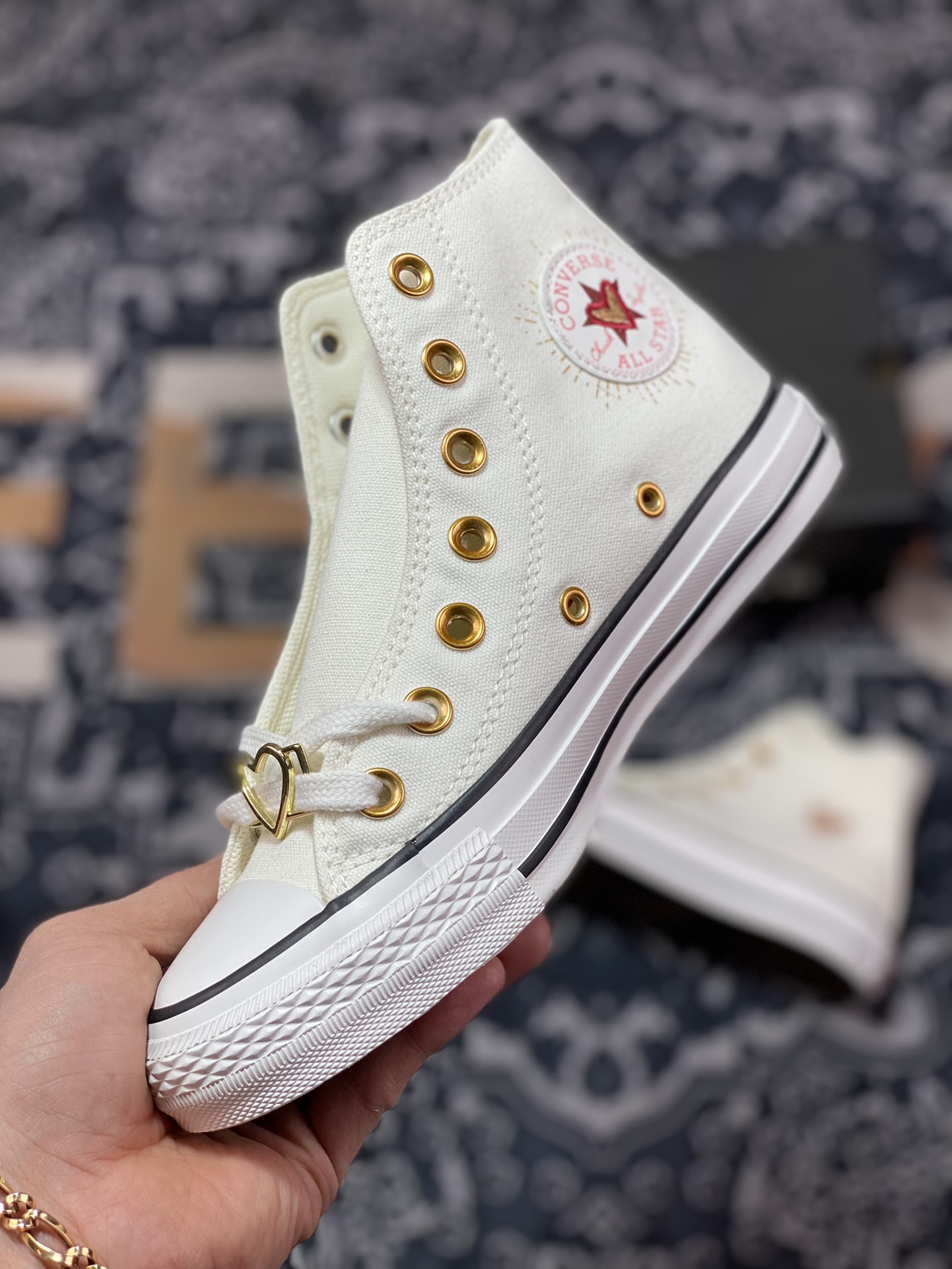 150    Converse 2023年情人节限定款 黑色高帮 A03932C