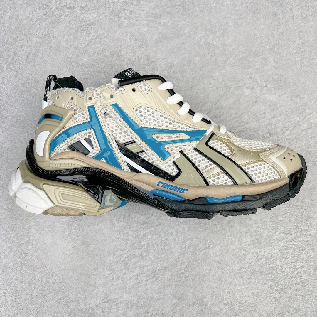 图片[5]-💰460 ＃VG零售版 BALENCIAGA Runner Sneaker 巴黎世家七代慢跑系列低帮复古野跑潮流运动鞋老爹鞋 尼龙和网布材质 磨损效果 鞋头边缘印有尺码 背面浮印尺码 外侧印有跑者徽标 鞋舌刺绣 Balenciaga 品牌标识 鞋跟背面 Balenciaga品牌标识 材质采用65%聚氨酯、35%聚酯纤维 全新 Runner 鞋型轮廓借鉴于 2000 年初的复古线条 搭载大网眼面料制成鞋面基础，由粉色、白色尼龍与橡胶质地覆盖鞋面诠释线条感 当中透过几道手缝线与折损痕更是精准的掌握历经时间淬炼的破旧痕迹 延续其手法至鞋领、鞋跟、鞋带、中底等部分均饰有破损及脏污之貌 尤其是鞋领处与鞋带孔眼条更是采用不规则做旧技术将内容物泡棉随机露出 尺码：35 36 37 38 39 40 41 42 43 44 45 46 编码：by5936030-运动鞋