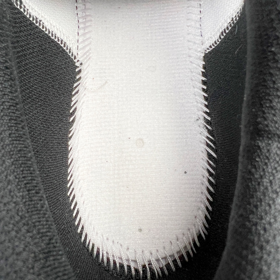 图片[9]-＃TG纯原 NK Air Zoom Winflo V8 登月网面透气专业跑步鞋 CW3419-101 原档案数据原厂网纱 正确高频花纹 前后掌内置Zoom Air气垫 原装MD大底 脚感完美还原 原盒原配 QC检验、钢印 俱全 原底科技 同步原版 脚感堪比Boost 实拍调校N版已经零色差零失真 百分百还原实物色彩所见即所得 不存在货不对板色差等低级问题 选购参考实物拍摄 不混卖不参货 只用心做好货严格选品 承诺混一赔十 尺码：36 36.5 37.5 38 38.5 39 40 40.5 41 42 42.5 43 44 44.5 45-选品中心