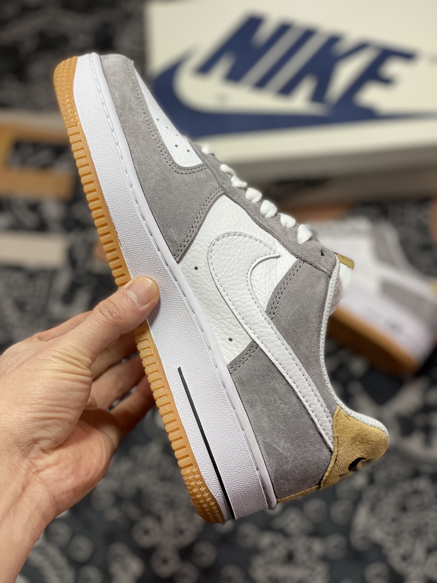 Nike Air Force 1′07 Low Suede ”White/Grey/Yellow” Air Force One sneakers ”stitched white dark gray yellow earth” DE0099-005