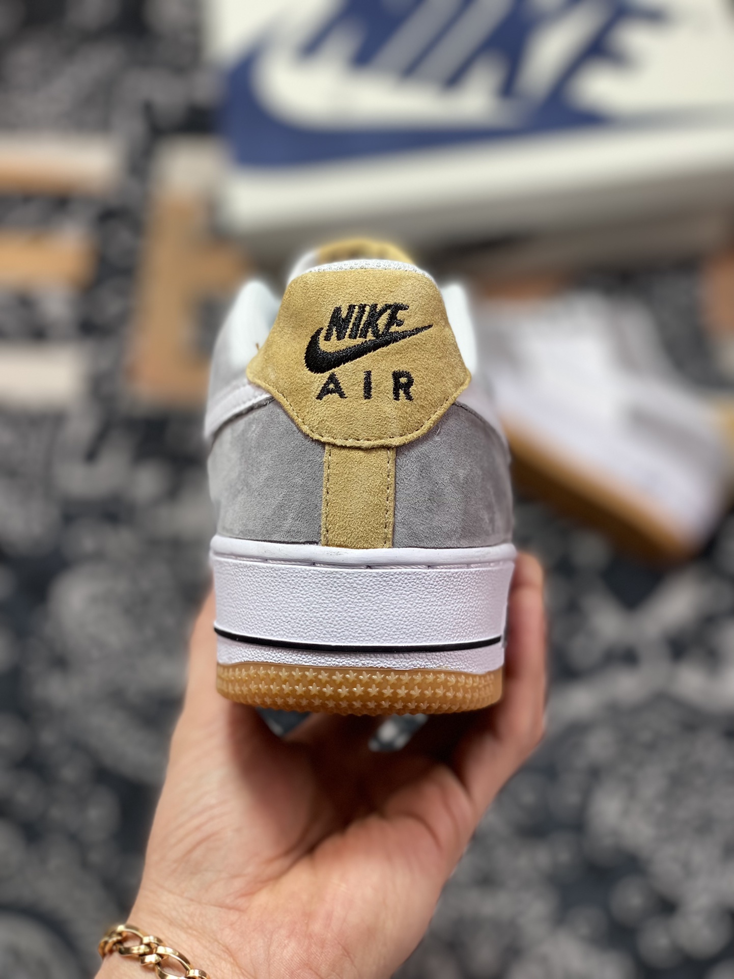 Nike Air Force 1′07 Low Suede ”White/Grey/Yellow” Air Force One sneakers ”stitched white dark gray yellow earth” DE0099-005