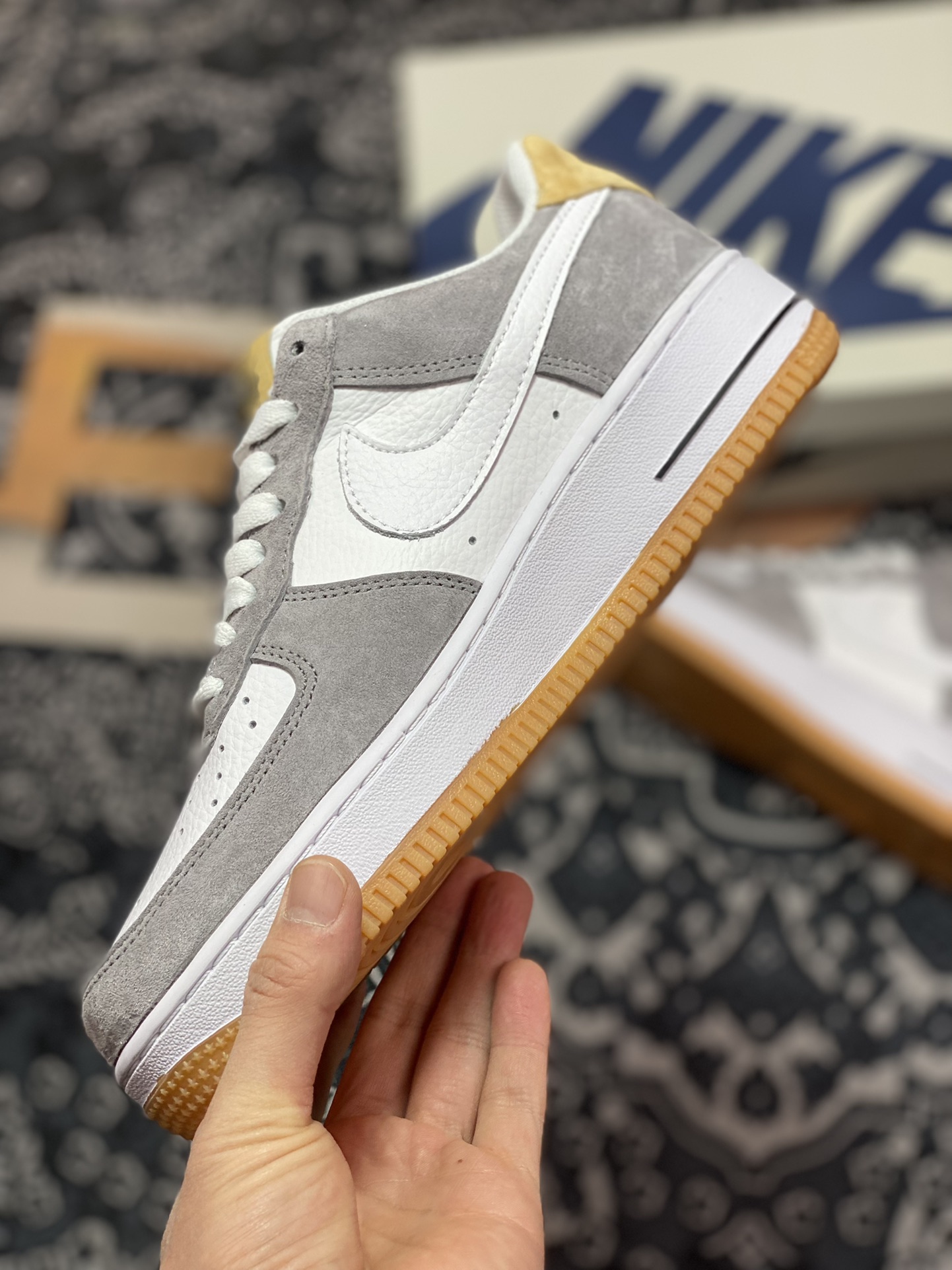 Nike Air Force 1′07 Low Suede ”White/Grey/Yellow” Air Force One sneakers ”stitched white dark gray yellow earth” DE0099-005