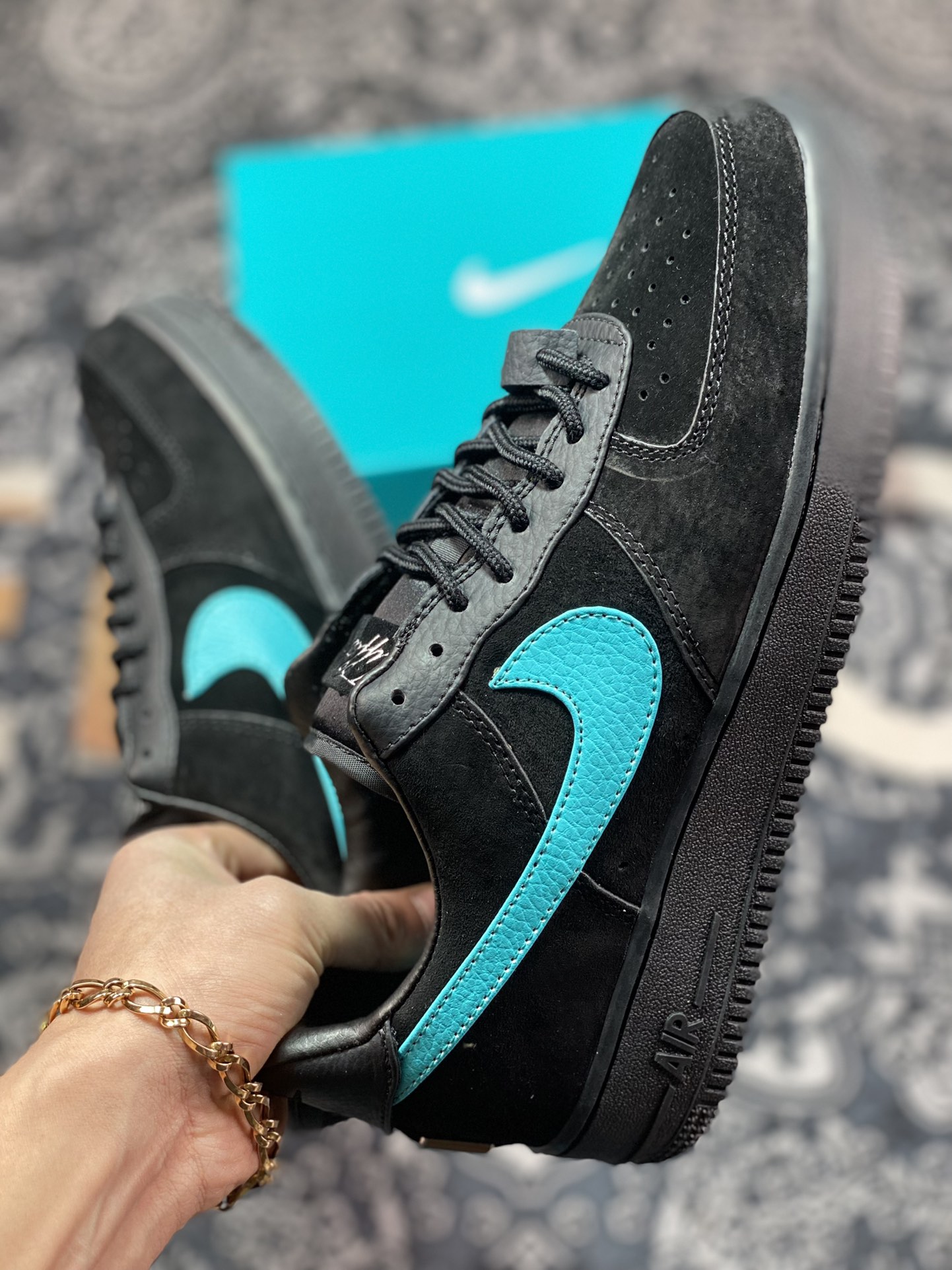 Tiffany & Co. x Nike Air Force 1 Low SP ”1837” Air Force 1 sneakers ”Co-branded black Tiffany blue” DZ1382-001