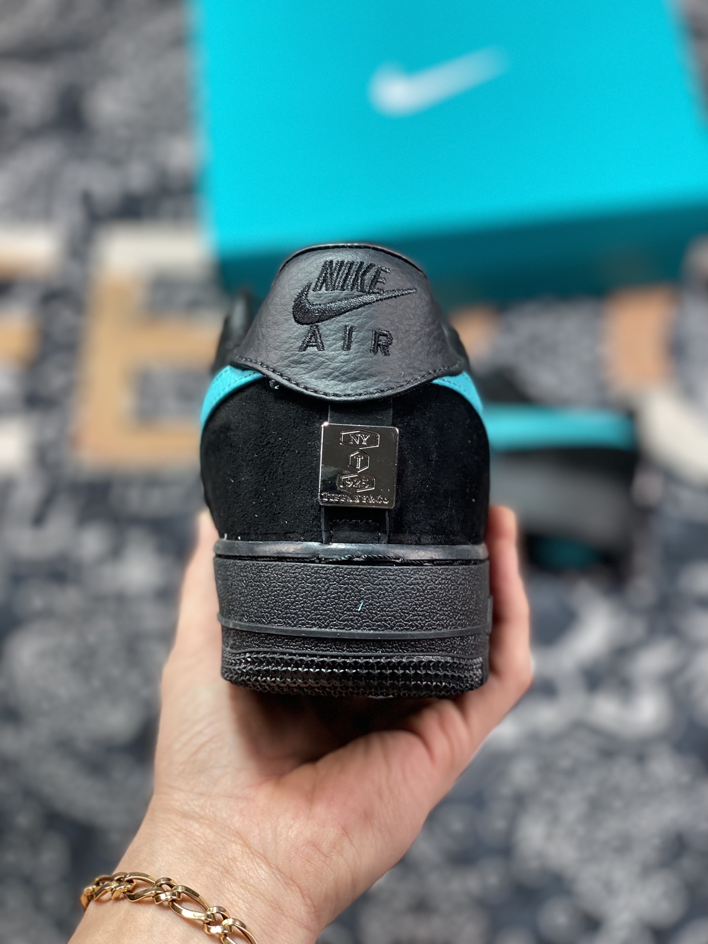 Tiffany & Co. x Nike Air Force 1 Low SP ”1837” Air Force 1 sneakers ”Co-branded black Tiffany blue” DZ1382-001