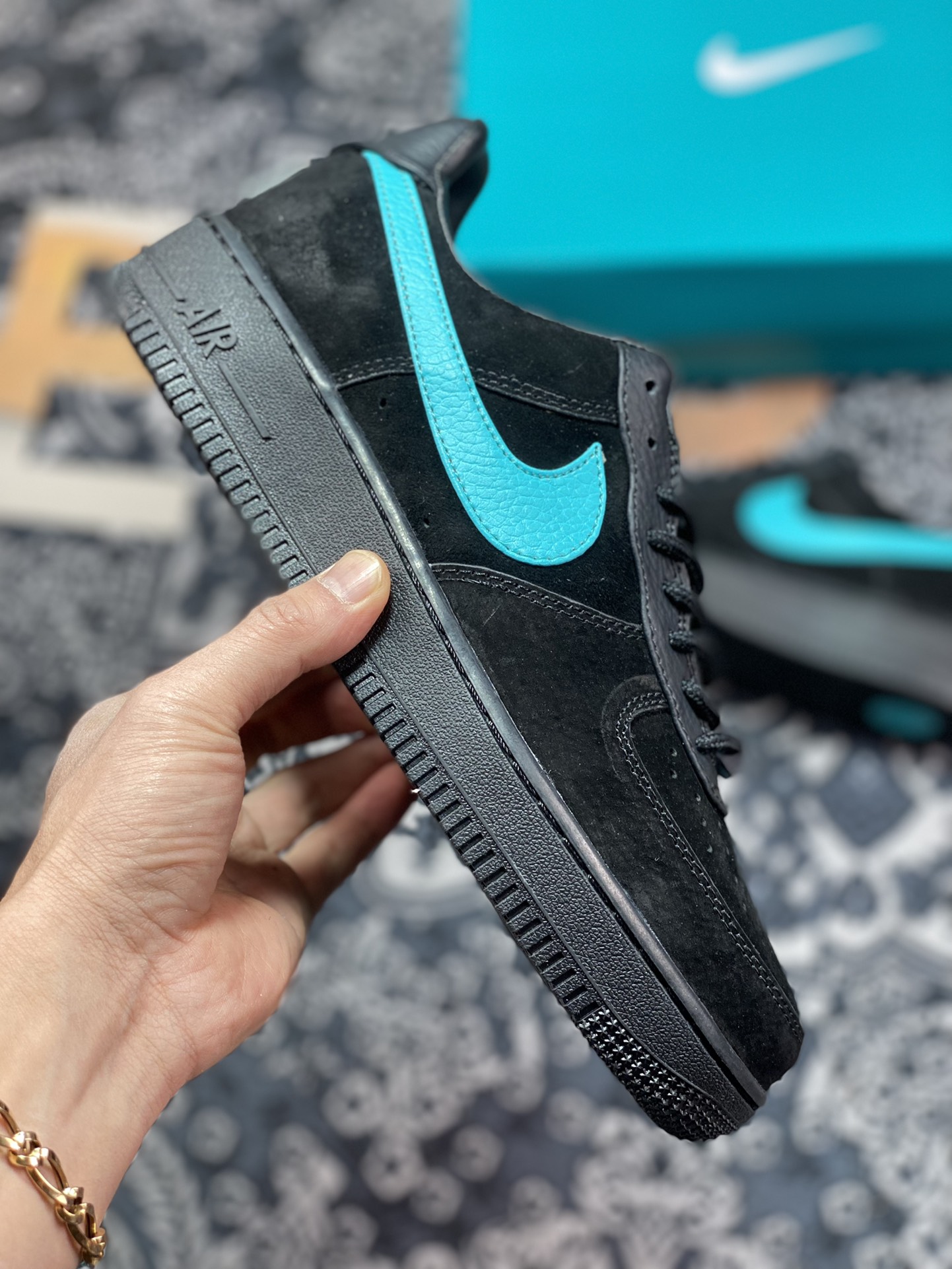 Tiffany & Co. x Nike Air Force 1 Low SP ”1837” Air Force 1 sneakers ”Co-branded black Tiffany blue” DZ1382-001