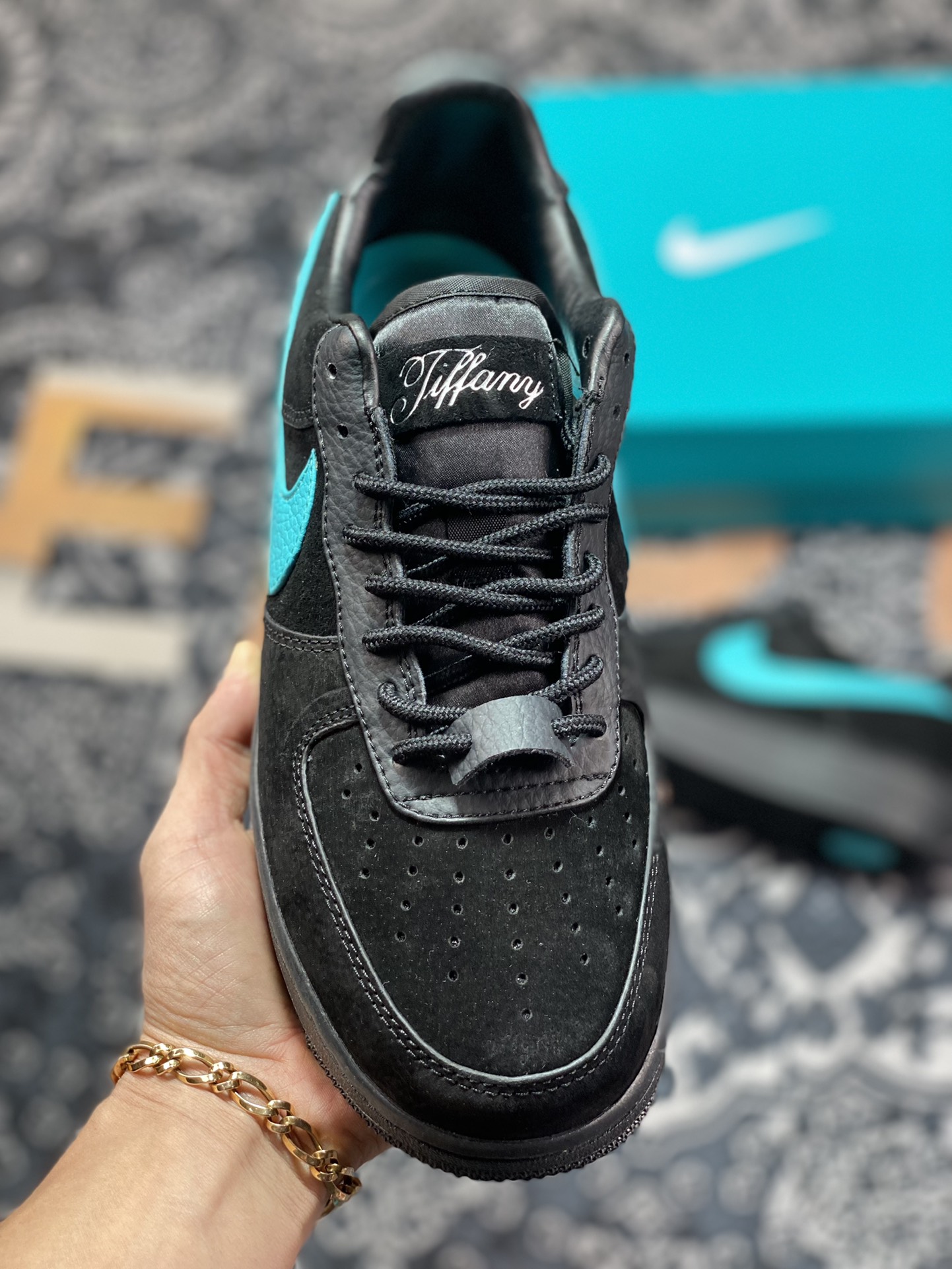 Tiffany & Co. x Nike Air Force 1 Low SP ”1837” Air Force 1 sneakers ”Co-branded black Tiffany blue” DZ1382-001