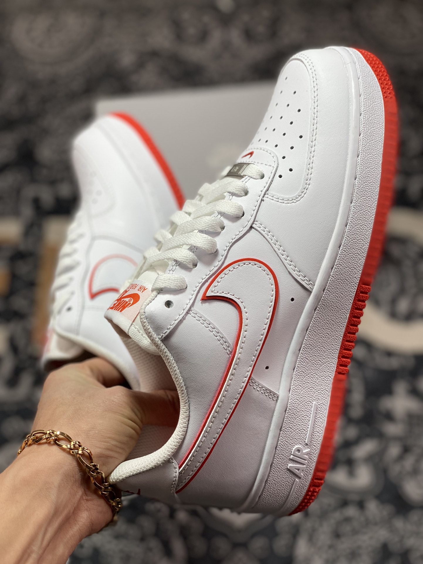 200 Nike Air Force 1'07 Low"White/Red"空军一号板鞋“皮革白红叠钩”DV0788-102